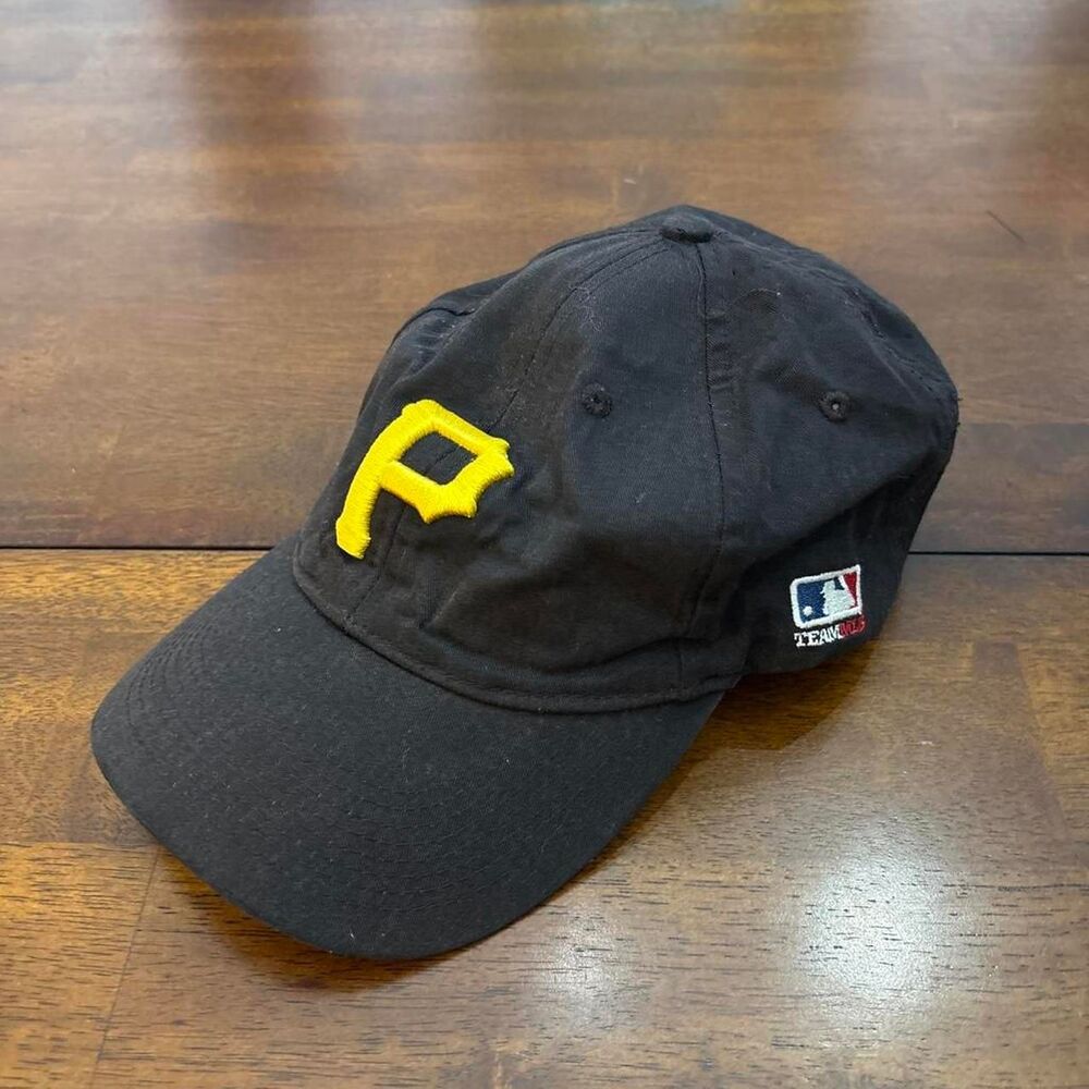 Mlb Men's Black and Navy Hat